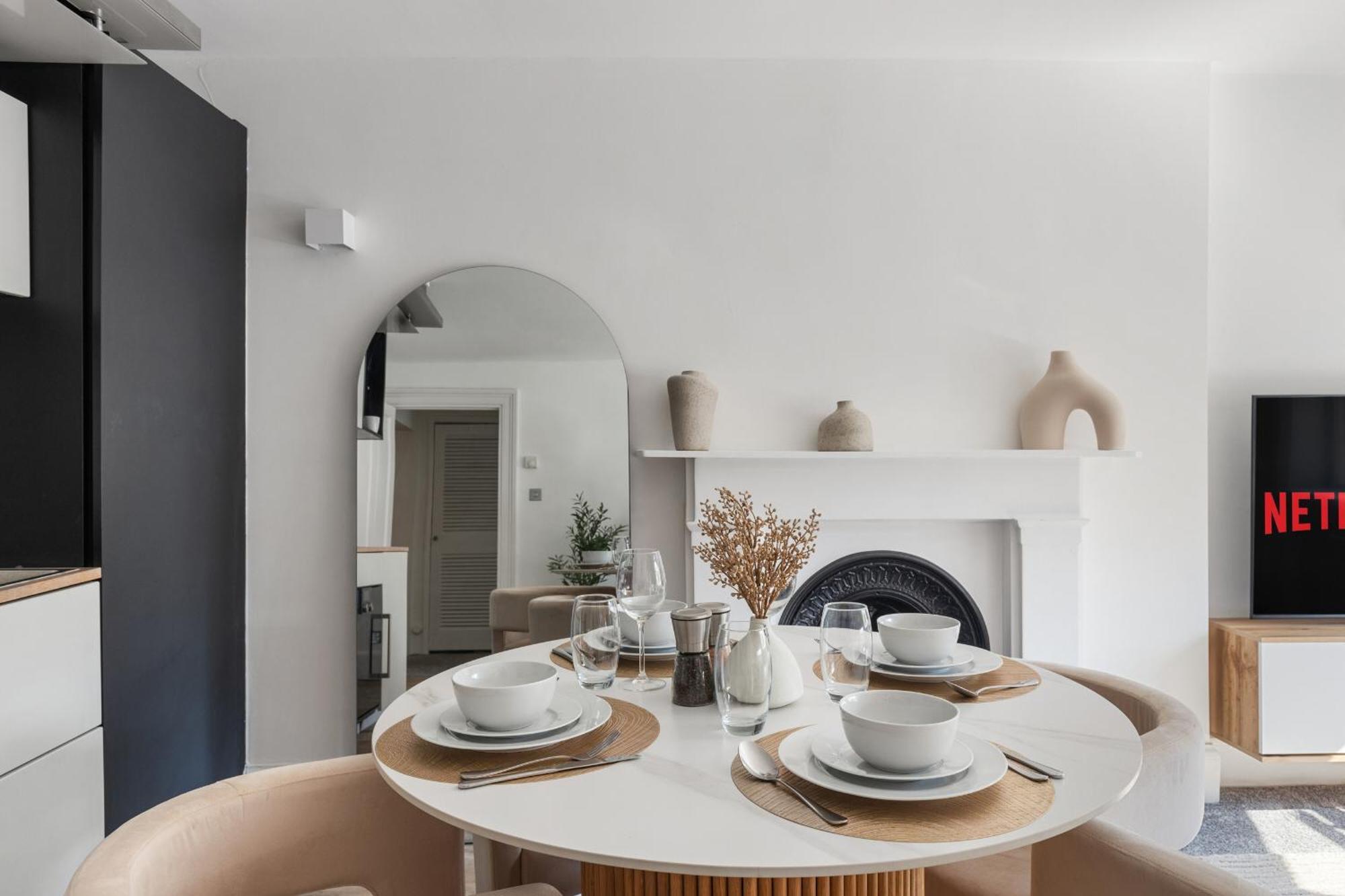 Serenity Escape - La Reserve Knightsbridge * Londra