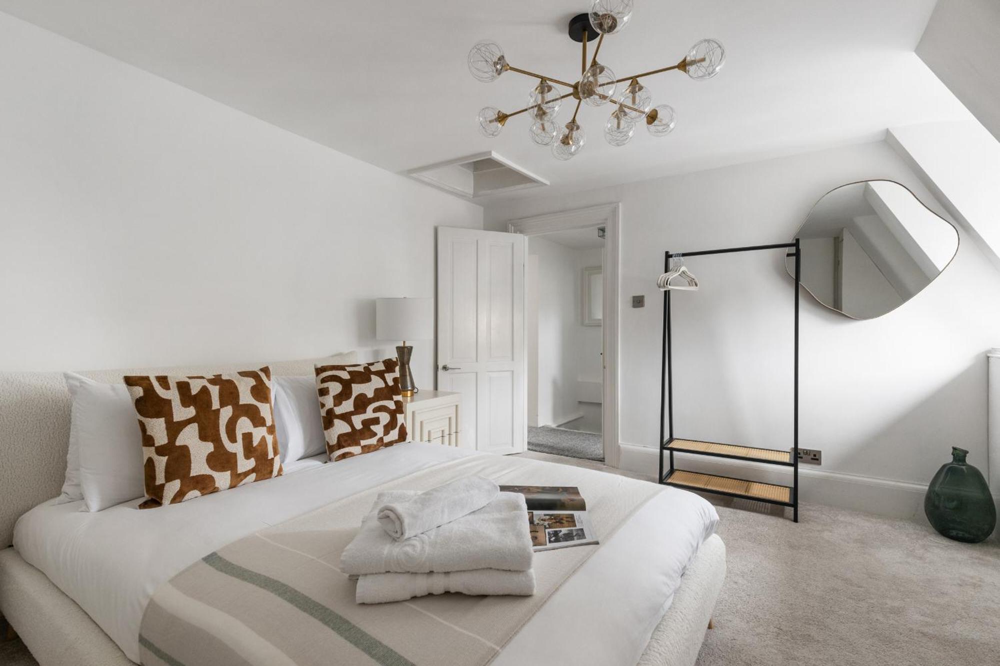 Serenity Escape - La Reserve Knightsbridge Apartament Londra
