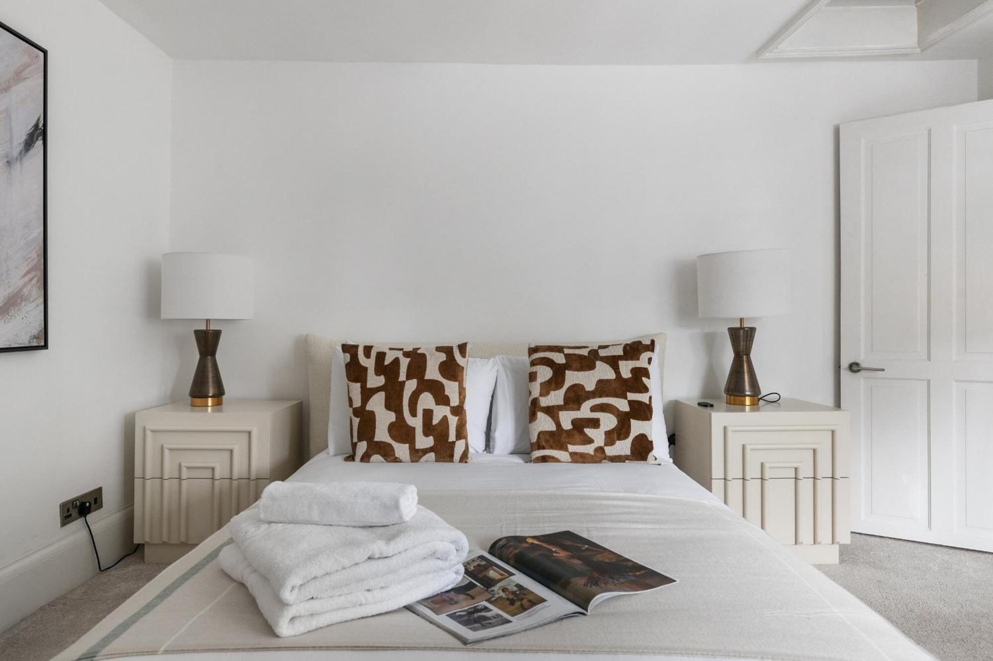 Serenity Escape - La Reserve Knightsbridge Apartament