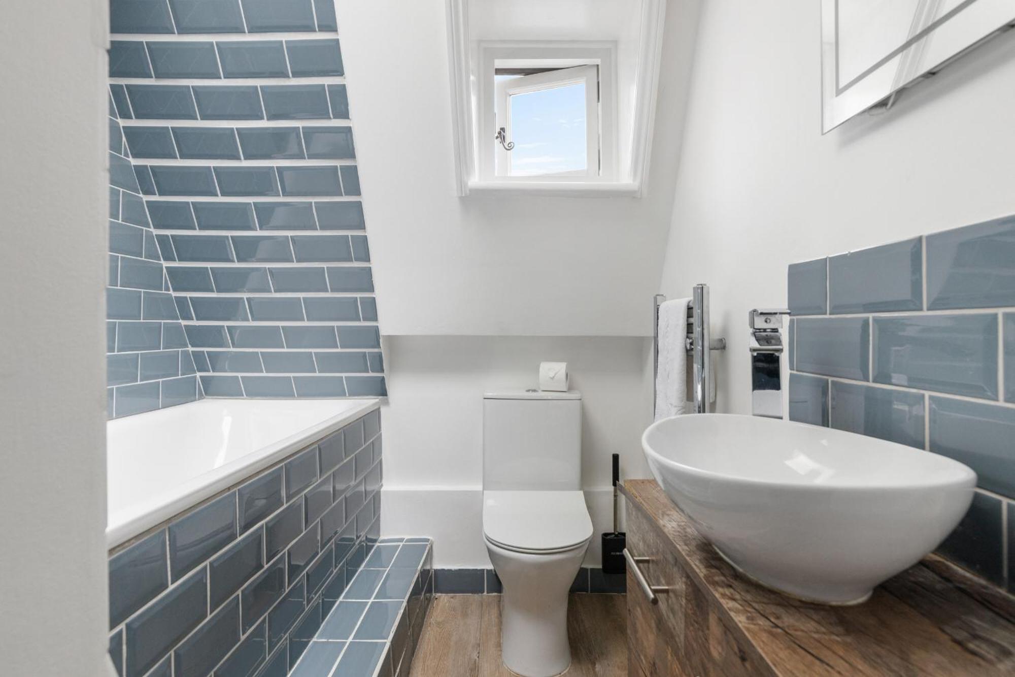 Serenity Escape - La Reserve Knightsbridge Apartament